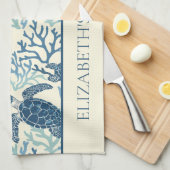 コースタルブルーとクリームウミガメパーソナライズされた キッチンタオル (四つ折り)
