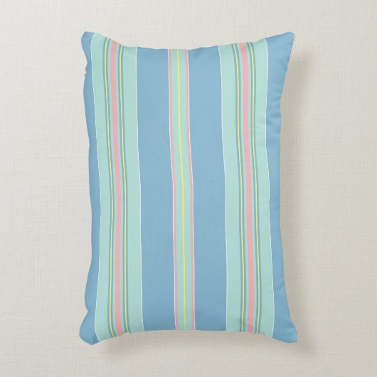 コースタルブルーとシーフォームグリーンストライプの アクセントクッション (正面(垂直))