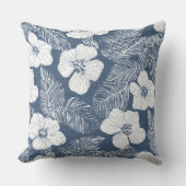 コースタルブルー&ホワイトフローラ装飾用クッション クッション (正面)