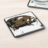 コースタービクトリアンに乗ったウッドカットの豚 コースター (左側)