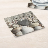 コースター灰色の岩ハート スクエアペーパーコースター (アングル)