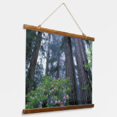 コーストレッドウッズとシャクナゲ 吊り下げ型タペストリー (傾斜あり)