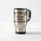 コーチの名前、年、あなたの文字のサッカーのコーチのマグ トラベルマグ (正面右)