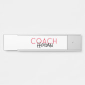 コーチネームカスタム文字レッドブラックスポーツモダン サインプレート (正面)