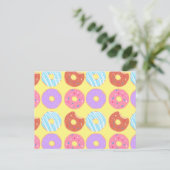 コーティングされたドーナツの美観 誕生日パーティーの食事 テーマ ポストカード (スタンド正面)