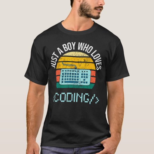 コーディングが好きな少年 Tシャツ (正面)