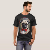 コートとネクタイ姿のパグの肖像画 Tシャツ (正面フル)