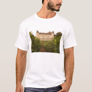 コートの古い中世のシャトー・ド・ルリー Tシャツ