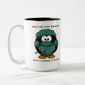 コードが壊れた時にTuxを行う手術 ツートーンマグカップ (左)