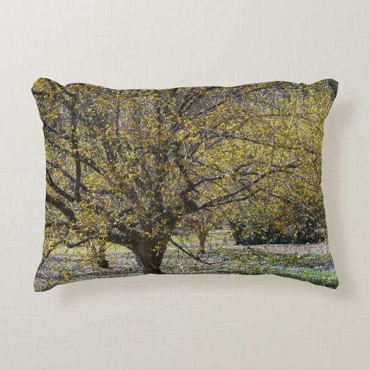 コーネリアンさくらんぼハナミズキと雪の栄光 アクセントクッション (正面)