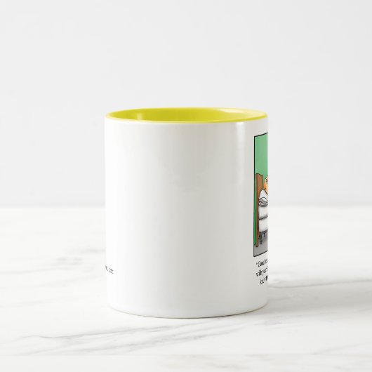 コーヒおもしろいーマグをよく聞く ツートーンマグカップ (中央)