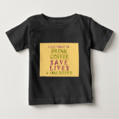 コーヒおもしろいー自撮り引用文デザイン ベビーTシャツ (正面)