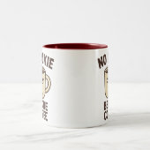 コーヒーが不機嫌になる前に話し合わおもしろいない ツートーンマグカップ (中央)