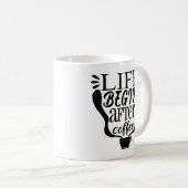 コーヒーが人生を始める コーヒーマグカップ (正面右)