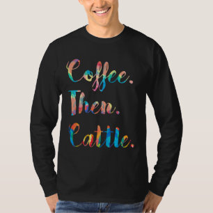 コーヒーその後、牛の女性の農場絵を描牛 Tシャツ
