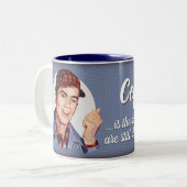 コーヒーだけが生きている理由だ ツートーンマグカップ (正面左)