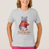 "コーヒーで動く" コーヒーカップを持つ猫 Tシャツ (正面)