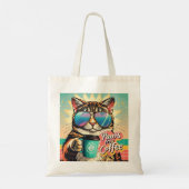 コーヒーで特大サングラスをかけている猫 トートバッグ (裏面)