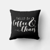コーヒーとカオスで煽られる クッション (裏面)