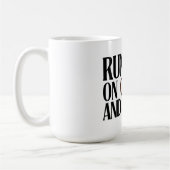 コーヒーとカオスで走る – 楽しい平日の定番 コーヒーマグカップ (左)