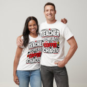 コーヒーとカオスに支えられた先生 Tシャツ (ユニセックス)