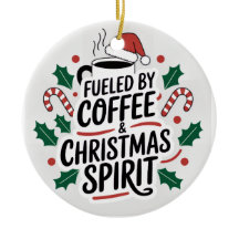 コーヒーとクリスマスの精神で満たされて — 楽しいクリスマス