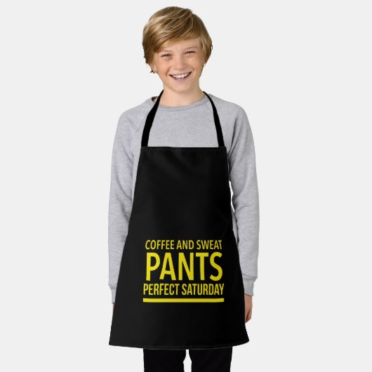 コーヒーとスエットパンツの完璧な土曜日 エプロン (着用した状態)