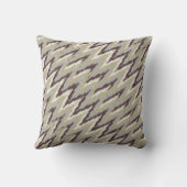 コーヒーとセージイカットジグザグパターン クッション (裏面)