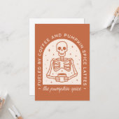 コーヒーとパンプキンスパイスラテに駆り立てられて カード (正面/裏面インサイチュ)