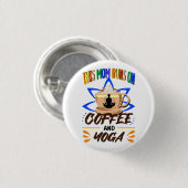 コーヒーとヨーガ走ーについて、瞑想しているママ 缶バッジ (正面&裏面)