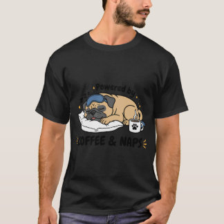 コーヒーと昼寝で動くパグ犬 楽しいコーヒーLO Tシャツ