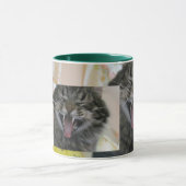 コーヒーと笑いで一日を始める マグカップ (中央)