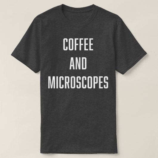 コーヒーと顕微鏡バイオロジー化学科学M Tシャツ (デザイン正面)