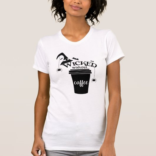 コーヒーなしでは悪魔的な – 面白い魔法使いコーヒー愛好家 Tシャツ (正面)