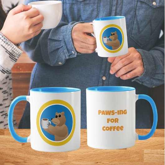 コーヒーに夢中な愛らしいクマの朝のコーヒーパン マグカップ