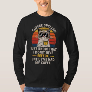 コーヒーのスペルは逆Eeffoc CatsがCoffを飲む Tシャツ