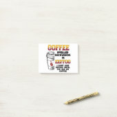 コーヒーのスペルを逆にする ポストイット (デスク上)