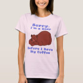 コーヒーの前で待つ Tシャツ (正面)