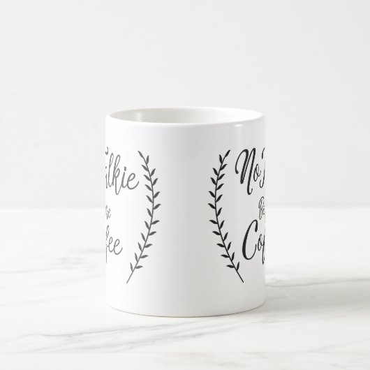 コーヒーの前の発声映画無し コーヒーマグカップ (中央)