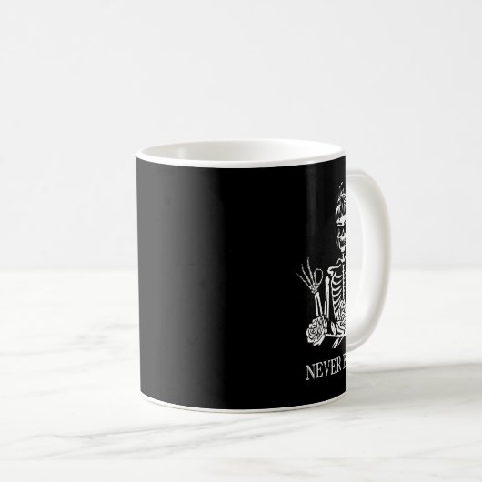 コーヒーの平和を飲む女性の骨格が決して良くない コーヒーマグカップ (正面右)