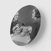 コーヒーの日 ラウンド壁時計 (傾斜)