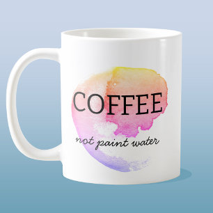 コーヒーは水ではない絵を描アーティストのユーモア コーヒーマグカップ