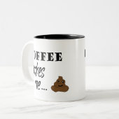 コーヒーは私にウンチの単語の芸術のマグをします ツートーンマグカップ (正面左)