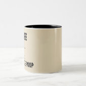 コーヒーは私にウンチ、コーヒーマグを作る ツートーンマグカップ (中央)