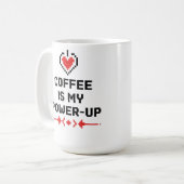 コーヒーは私のパワーアップ – レトロゲーマーコーヒーマグ コーヒーマグカップ (正面左)