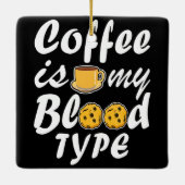 コーヒーは私の血液型だ セラミックオーナメント (裏面)