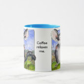 コーヒーは私をリラックスします! おもしろいな漫画のマグ マグカップ (中央)
