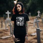 コーヒーは私を優しくさせる Tシャツ