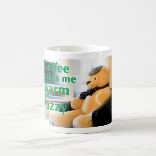 コーヒーは私を暖かくファジーにする コーヒーマグカップ (中央)