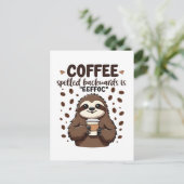 コーヒーは逆にスペルされてeeffoCカフェインスロース ポストカード (スタンド正面)